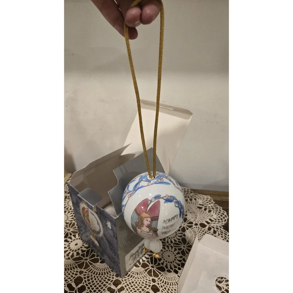 Lladro Angelic Wishes Ball Ornament Happy New Year Porcelain Spain w/ Box Rare